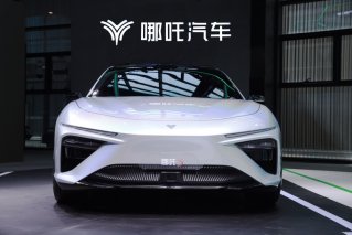科技平权触手可及 首款数字汽车哪吒S亮相2021世界互联网大会