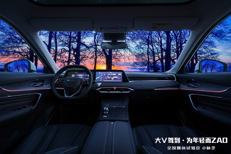 颜值与实力并举 树立10万级SUV价值新标杆 9.98万起!东风日产启辰大V燃情上市