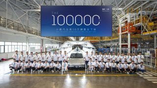 第10万辆整车正式下线，鹏友聚力为小鹏智能智造体系证言