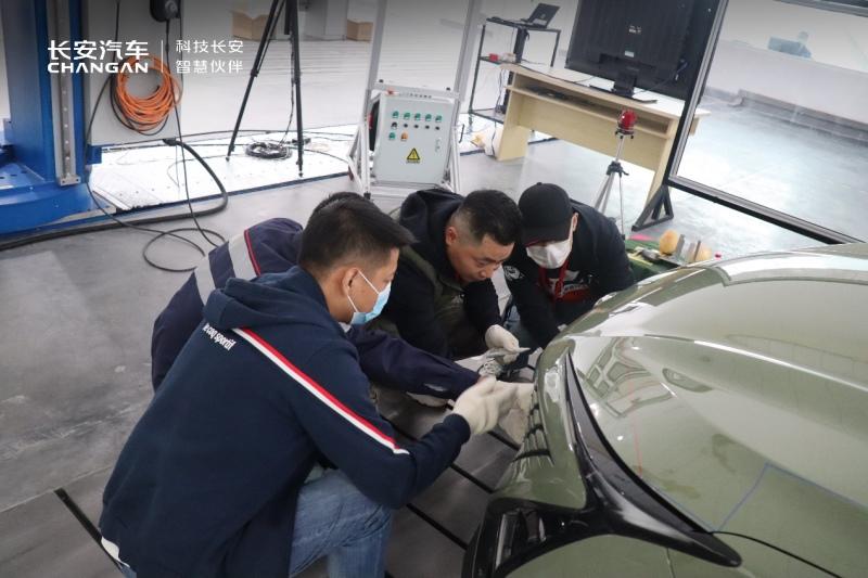 关注行车安全 呵护儿童成长——长安OpenDay体验官走进碰撞安全中心