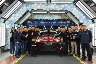 福特Mustang Mach-E首批量产车下线，正式预定开启