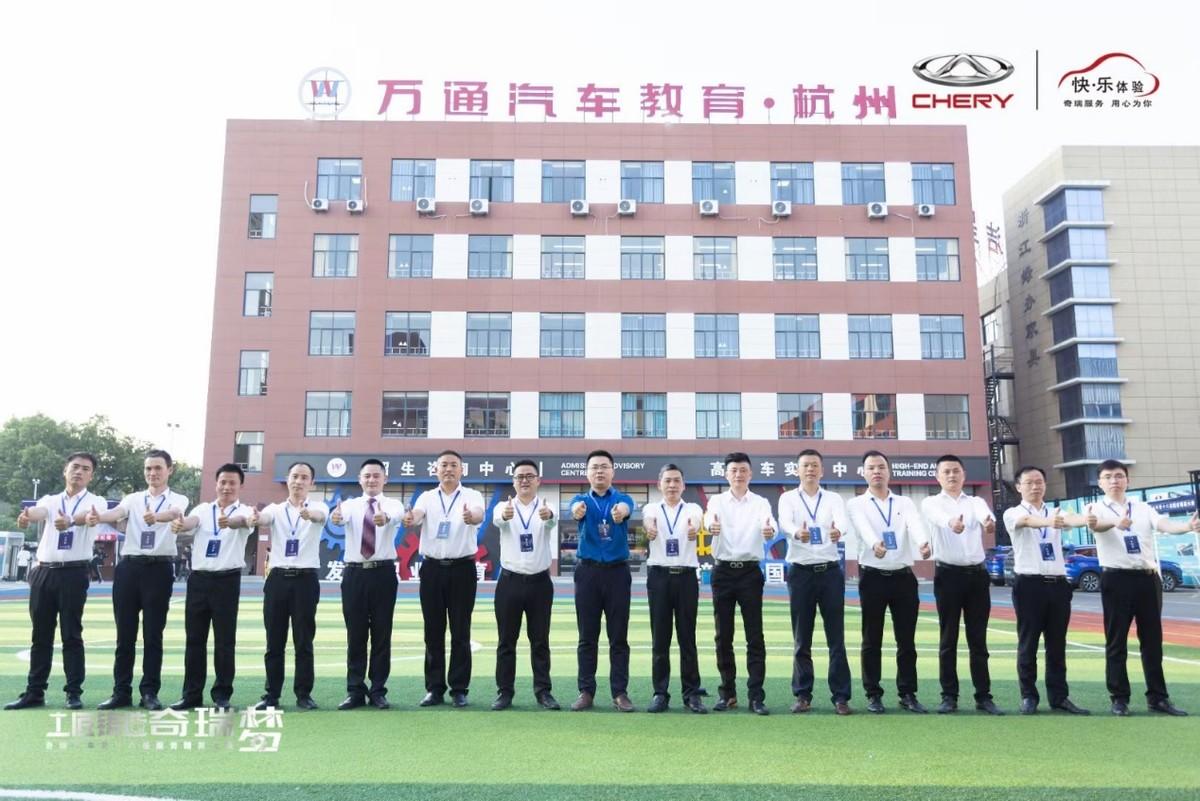 C位出道或泪洒舞台 精英巅峰对决 一触即发!