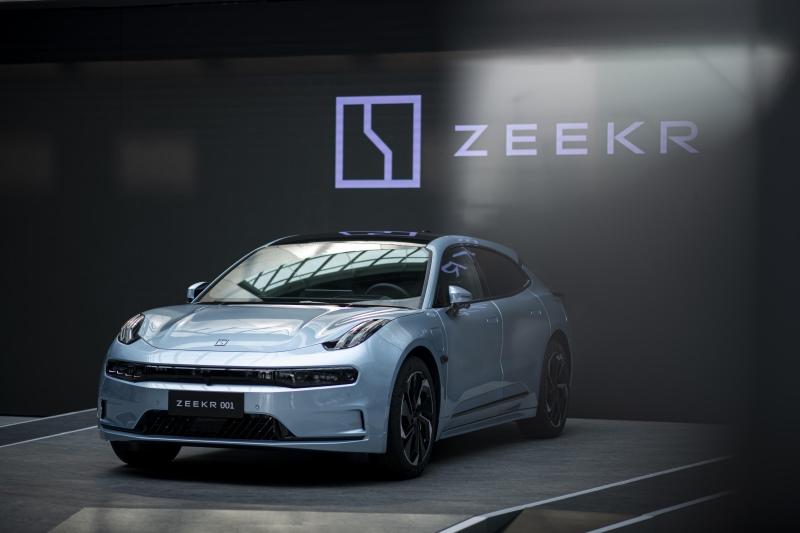 极氪迎来又一里程碑 ZEEKR 001正式开启首批用户交付
