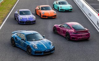 以全新911 Turbo S保时捷中国 20周年纪念版交车仪式，开启保时捷尽享跑车日
