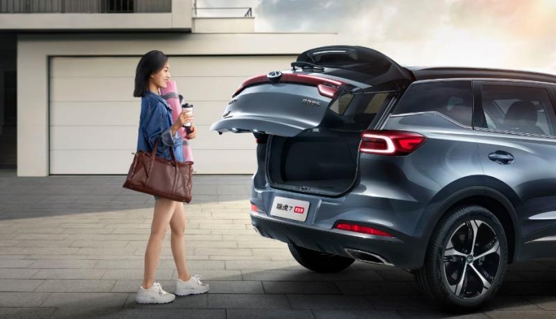 10万级紧凑型SUV“扛把子”争霸赛，瑞虎7超能版PK欧尚X5！