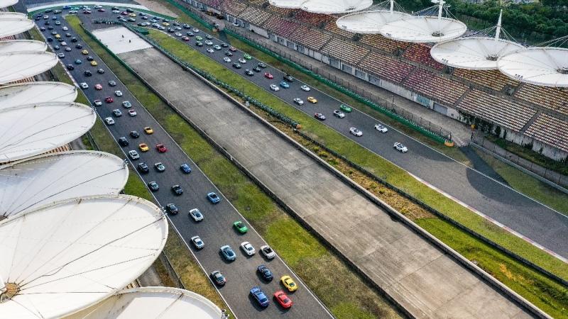 第四届尽享跑车日盛大举行 保时捷亚太赛车运动公布首位中国籍官方车手