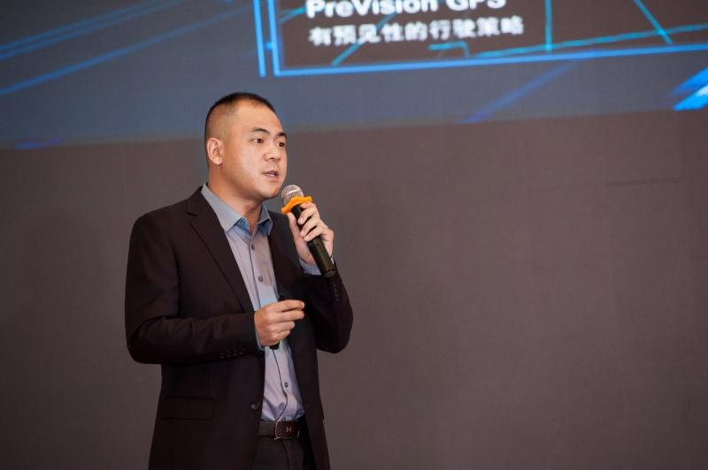 欧航R pro自动挡超级中卡全系产品南京上市 助推长三角区域物流高效发展