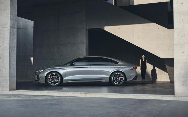 专属Gen Z的“银河系漫游指南”与全新林肯Z一同开启“穿越时空”之旅