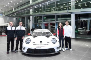 剑指勒芒：保时捷亚太赛车贸易有限公司为中国客户车队交付 911 RSR