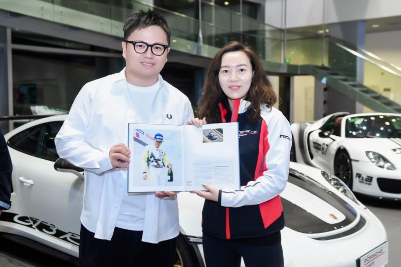 剑指勒芒:保时捷亚太赛车贸易有限公司为中国客户车队交付 911 RSR