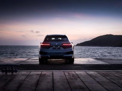 创新BMW iX媒体试驾三亚悦享可持续出行