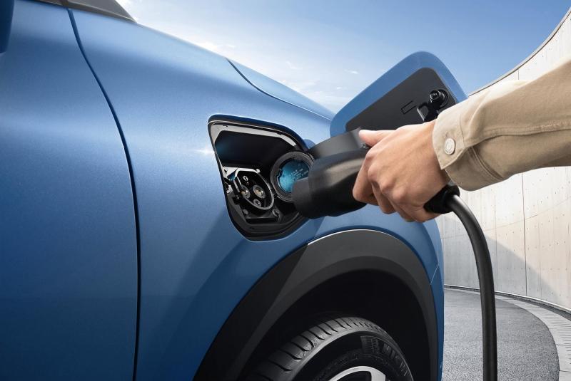 2021全年交付智能纯电车44,157辆，威马累计交付量近9万辆