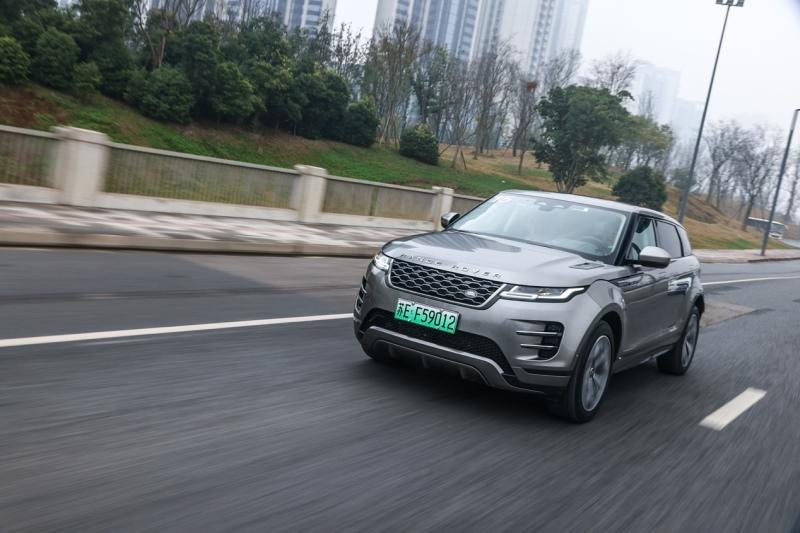 全新路虎揽胜极光L P300e丨路虎发现运动版 P300e成都站绿色畅享之旅