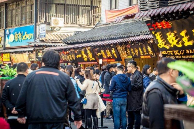 打卡网红地 第七代伊兰特与你追光楚韵江城