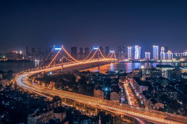 打卡网红地 第七代伊兰特与你追光楚韵江城