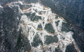 挑战雪后武宁72拐 第七代伊兰特展现超强操控基因