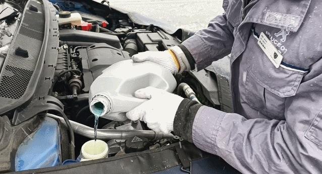 树立服务新典范！神龙汽车“五心守护 情满旅途”客户关爱活动获数万人点赞！