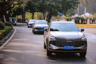 智能驾控享誉双城通勤族 哈弗神兽上市30天销量破万