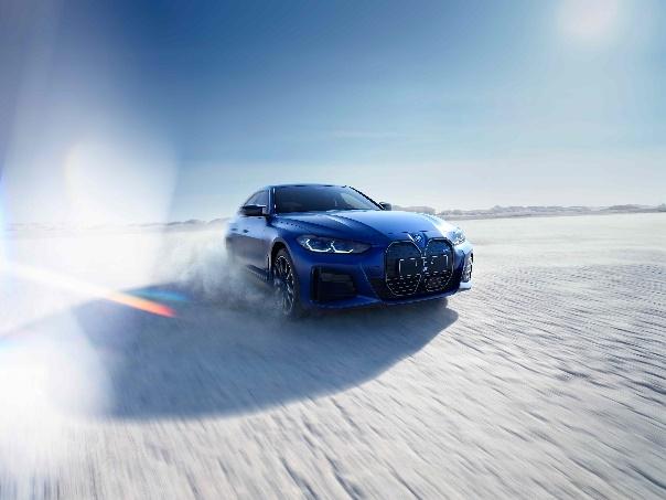 诠释品牌运动魅力，强化电动化攻势 创新BMW i4中国上市