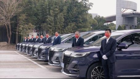行动派“暖男”!上汽荣威将接中国女足回家