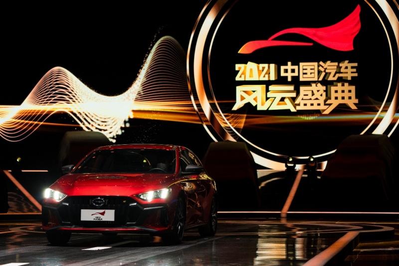 车界颜王实锤,影豹荣获CCTV·《中国汽车风云盛典》最佳设计车奖!