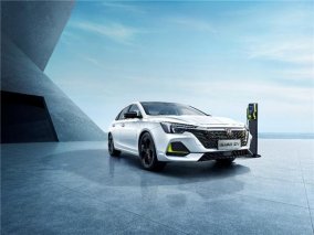超高性价比更懂你所需 荣威i6 MAX EV 605km续航版本陆续到店中