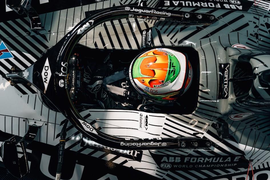 竞而为新 以赛促研 捷豹TCS车队完成第三代Formula E赛车原型车的首次试车