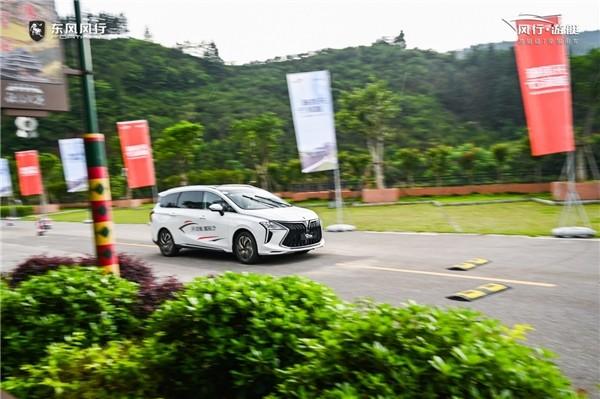 7座家用车大PK,风行游艇实力媲美30万级主流家用车