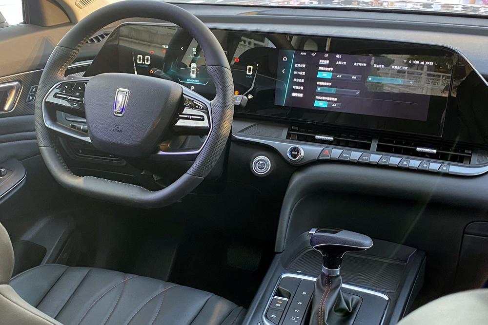 轿车、SUV、轿跑SUV全覆盖,一汽奔腾三款新车有何实力?