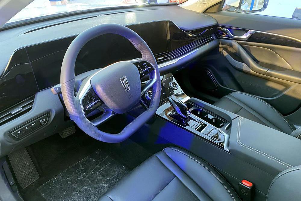 轿车、SUV、轿跑SUV全覆盖,一汽奔腾三款新车有何实力?