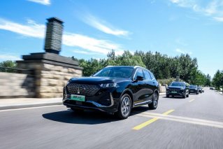 三款车型、22.9万-26.3万的售价，魏牌拿铁DHT-PHEV凭什么？