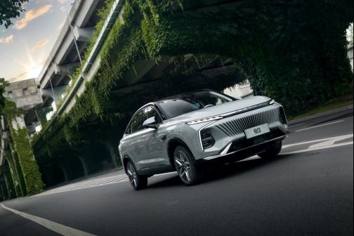 揭秘荣威全新轿跑SUV“鲸”的超五星安全实力