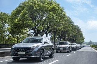 首款搭载NGP功能燃油车 开启人机共驾新篇章 全新第三代荣威RX5将于8月5日上市