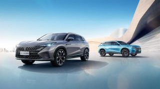 全新第三代荣威RX5/超混eRX5上市，两款新车、9款车型怎么选？