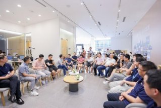 岚图汽车用户共创系列活动首站在成都启幕