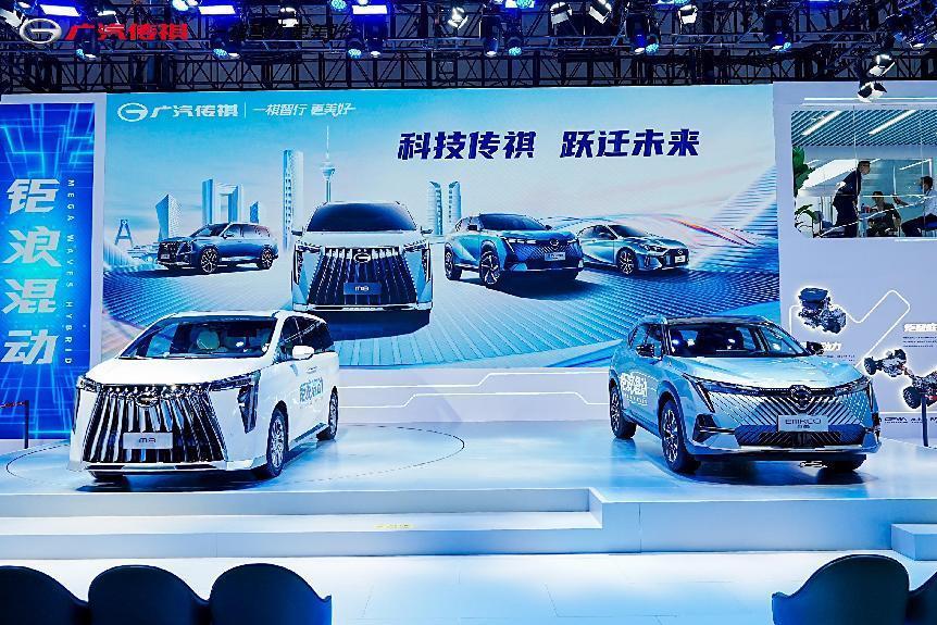新一代M8霸气登场,2套混动方案成就钜浪混动双“唯一”!