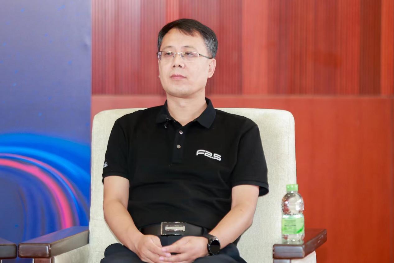 轻卡行业首个百万英雄联盟成立,欧马可用突破极限重新定义轻卡边界