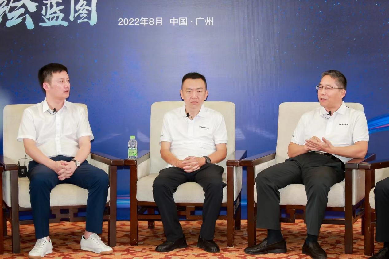 轻卡行业首个百万英雄联盟成立,欧马可用突破极限重新定义轻卡边界