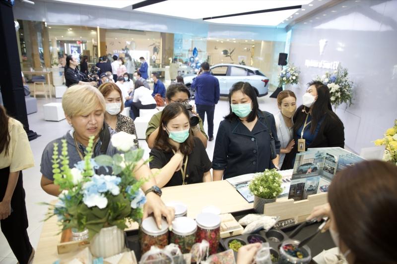 首家“造车新势力泰国直营店”:哪吒汽车曼谷直营店开业