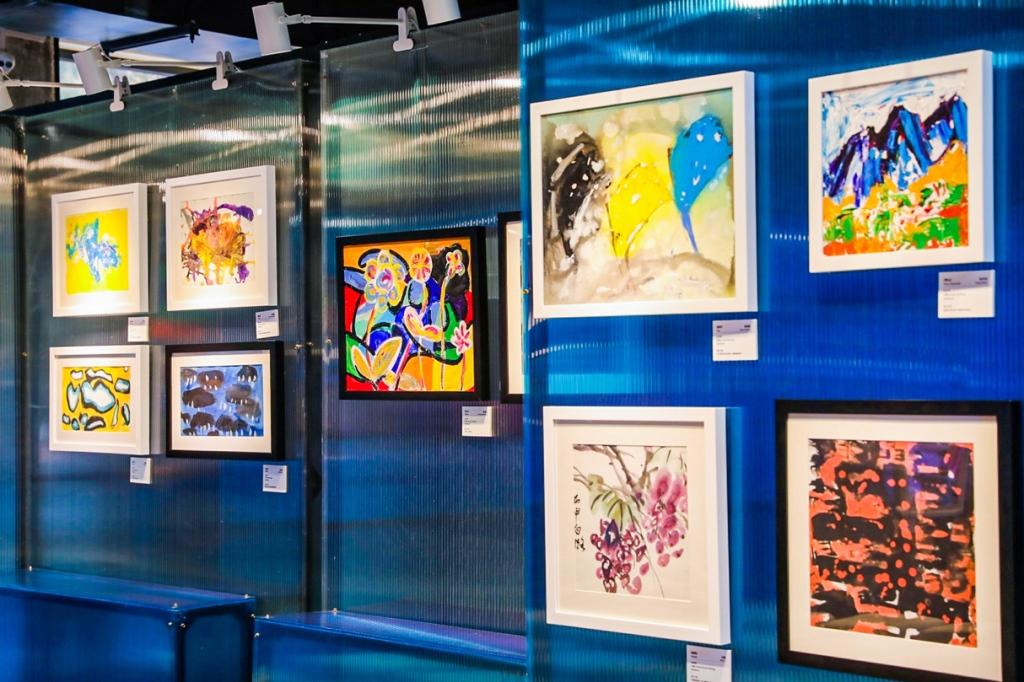 现代汽车集团《生命的痕迹—助力脑瘫儿童康复公益画展暨义卖》活动正式开幕