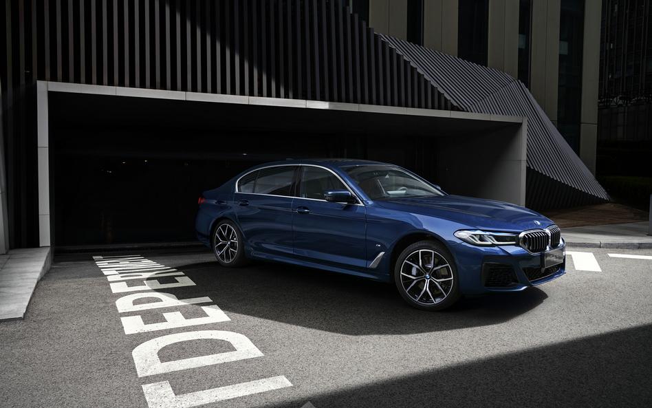 50年积淀与发展，成就象征“常青”的新BMW 5系