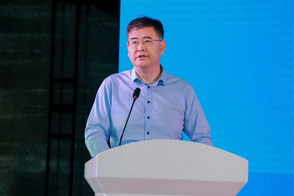 中国工程院院士贺泓:东风商用车龙擎的点火实现了二次跨越