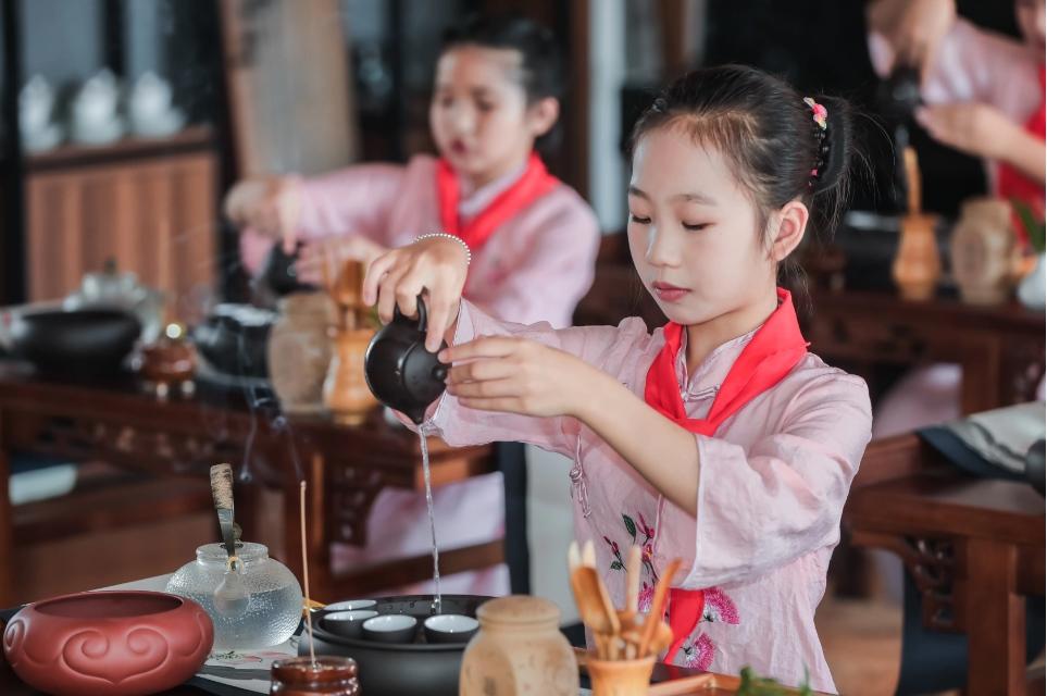 公益新足迹 爱心再出发