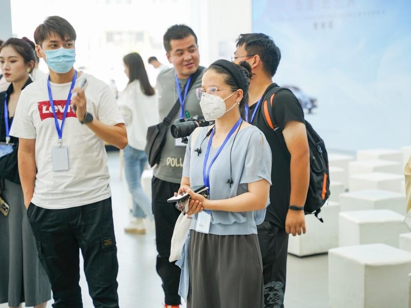 与用户共创美好出行 奇瑞全新体验中心品牌体验日暨艾瑞泽8首批车主集中交车仪式成功举行