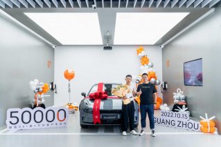 交付加速累计突破5万台 极氪001再创中国高端纯电品牌交付新纪录