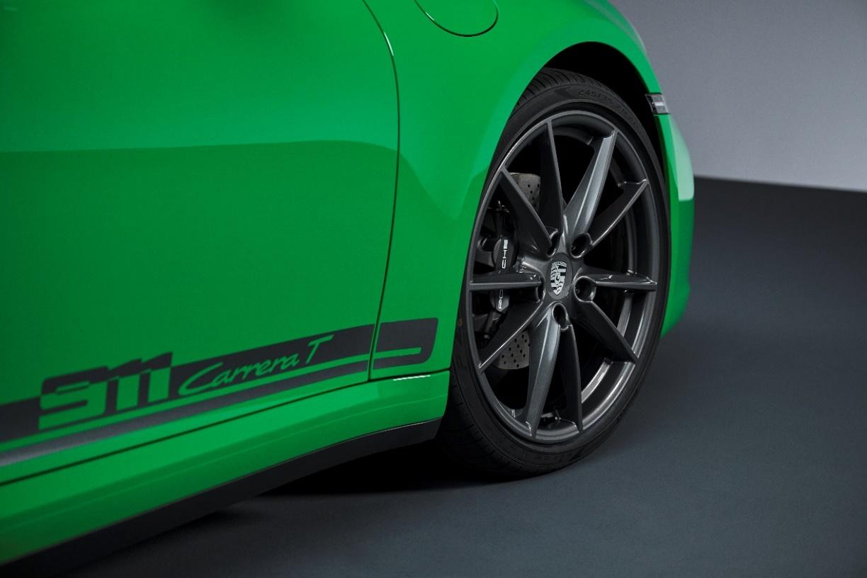 全新轻量型跑车:保时捷911 Carrera T启动中国预售