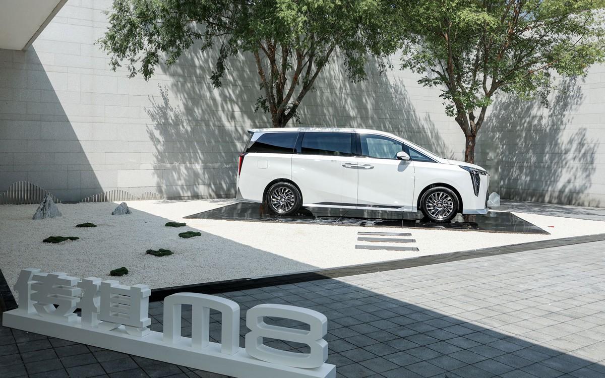 是什么原因让小编疯狂推荐？广汽传祺M8宗师系列MPV