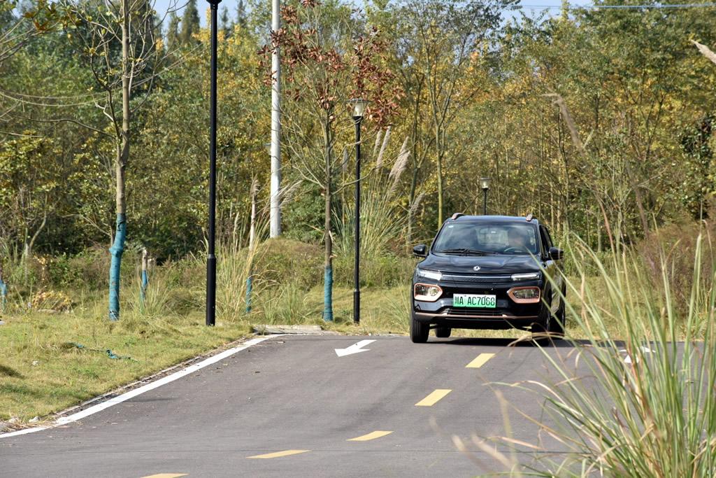 据说它是6万级唯一纯电小型SUV？试驾东风EV纳米BOX