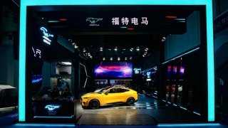 福特电马跟进特斯拉调价，在新势力前活下去