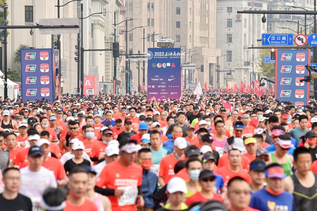 重燃上马 蓄势待发 沃尔沃XC40领跑2022上海马拉松